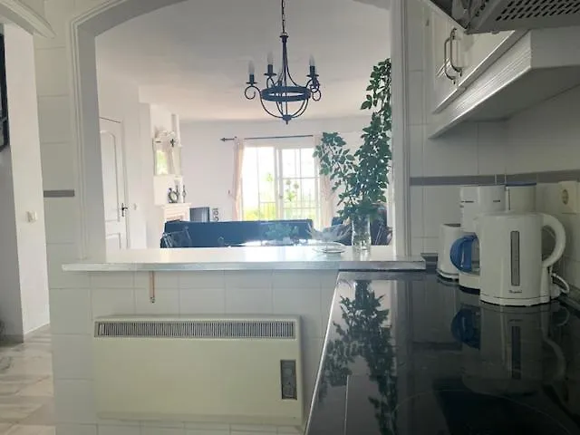 Tranquil Andaluz Townhouse Villa Torremuelle 0*,